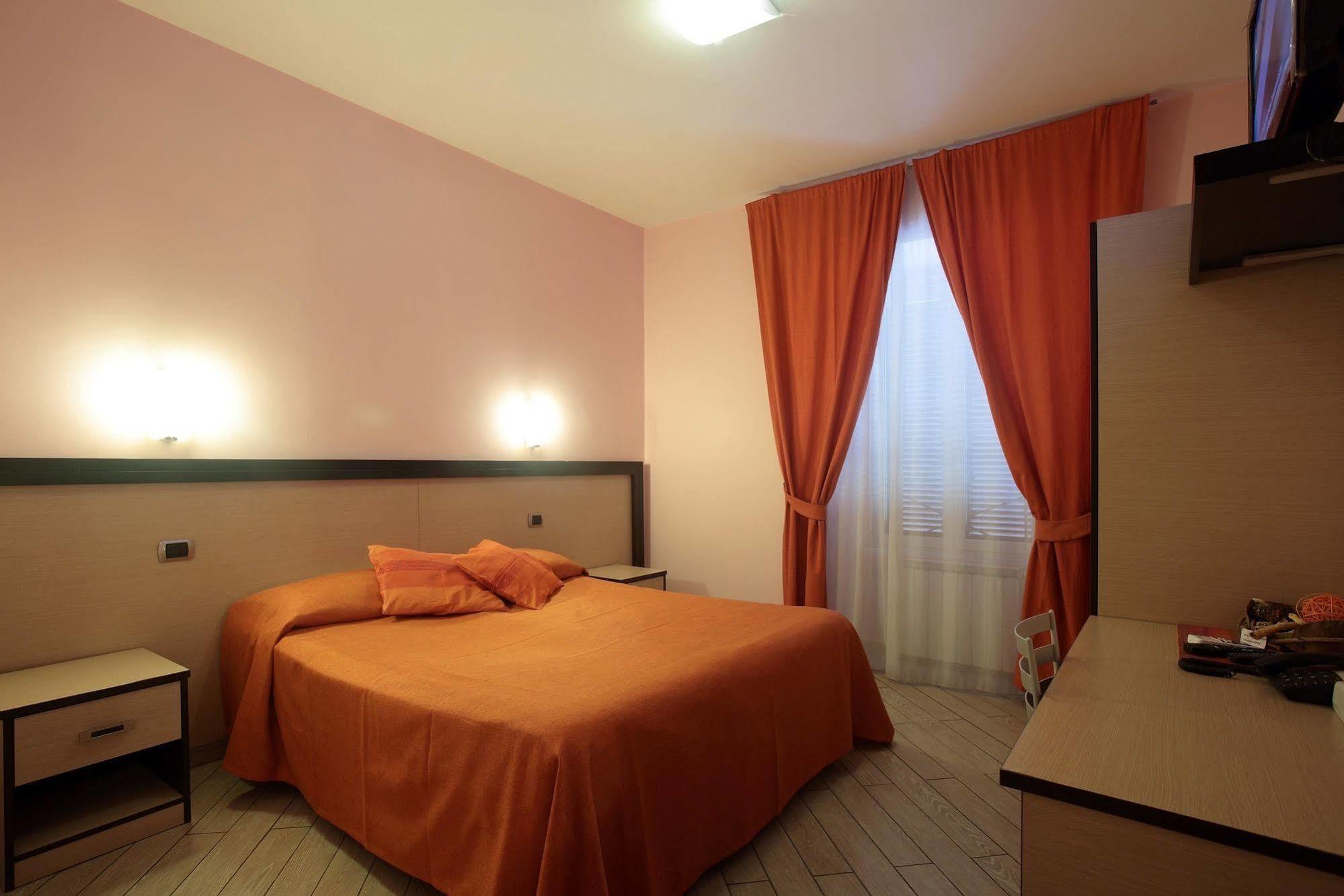 Rental In Rome 2000 Eksteriør billede
